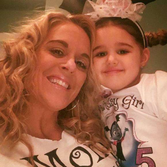 Meet your Posher, Melynda - Picture 1 of 1